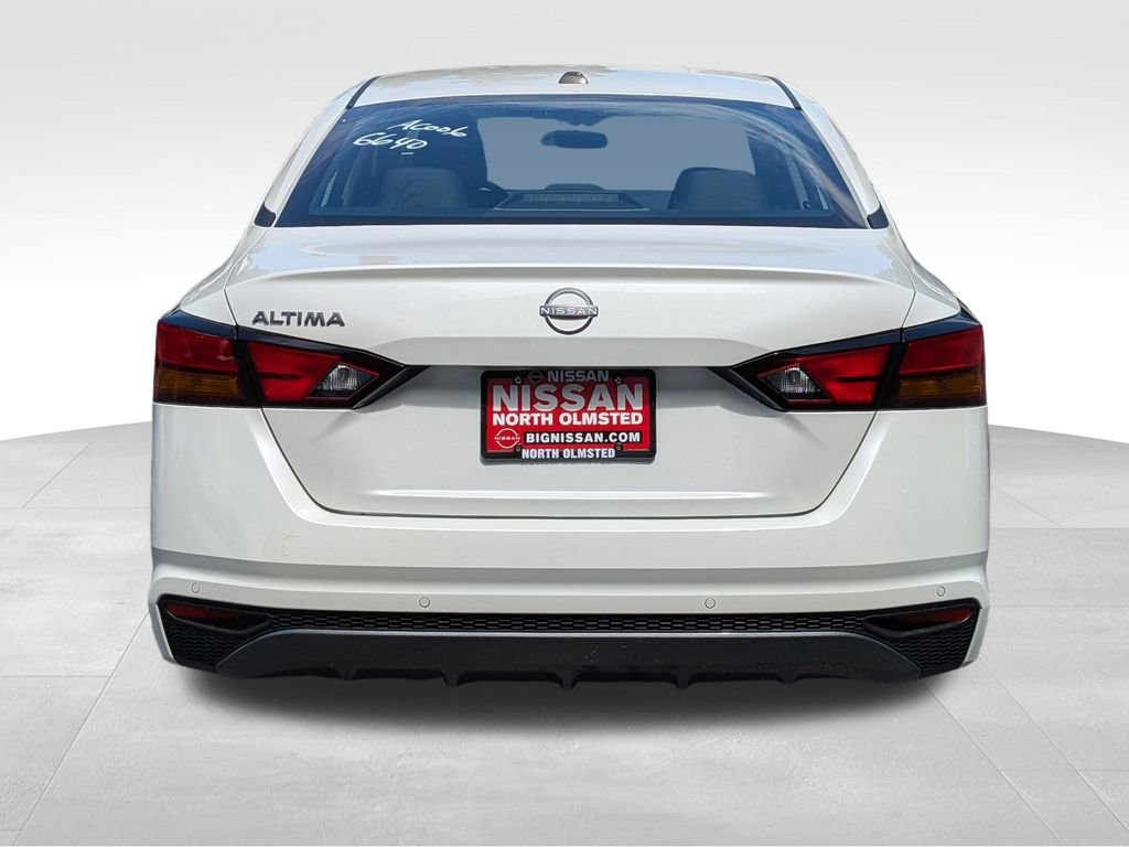 New 2026 Nissan Altima 2.5 SV FWD image 10