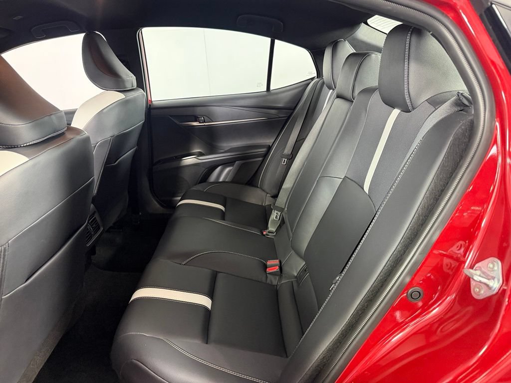 Used 2026 Toyota Camry SE FWD image 25