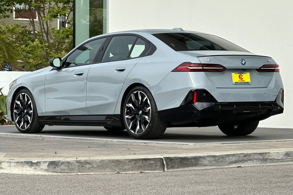 Used 2024 BMW i5 M60 w/ Premium Package AWD/4WD image 5