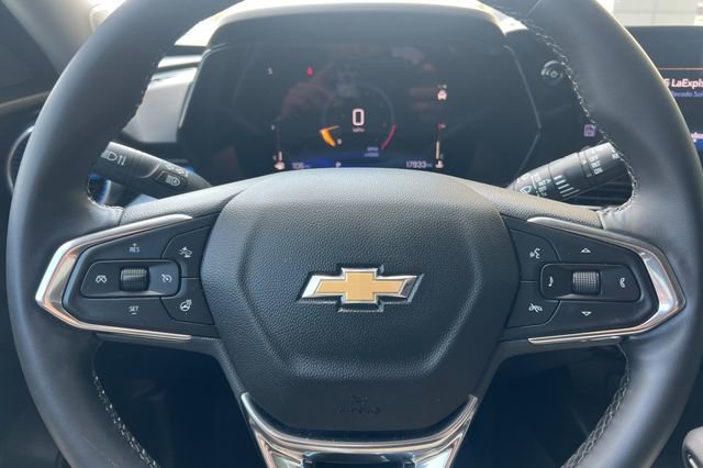 Used 2025 Chevrolet Trax LT w/ LT Convenience Package image 29