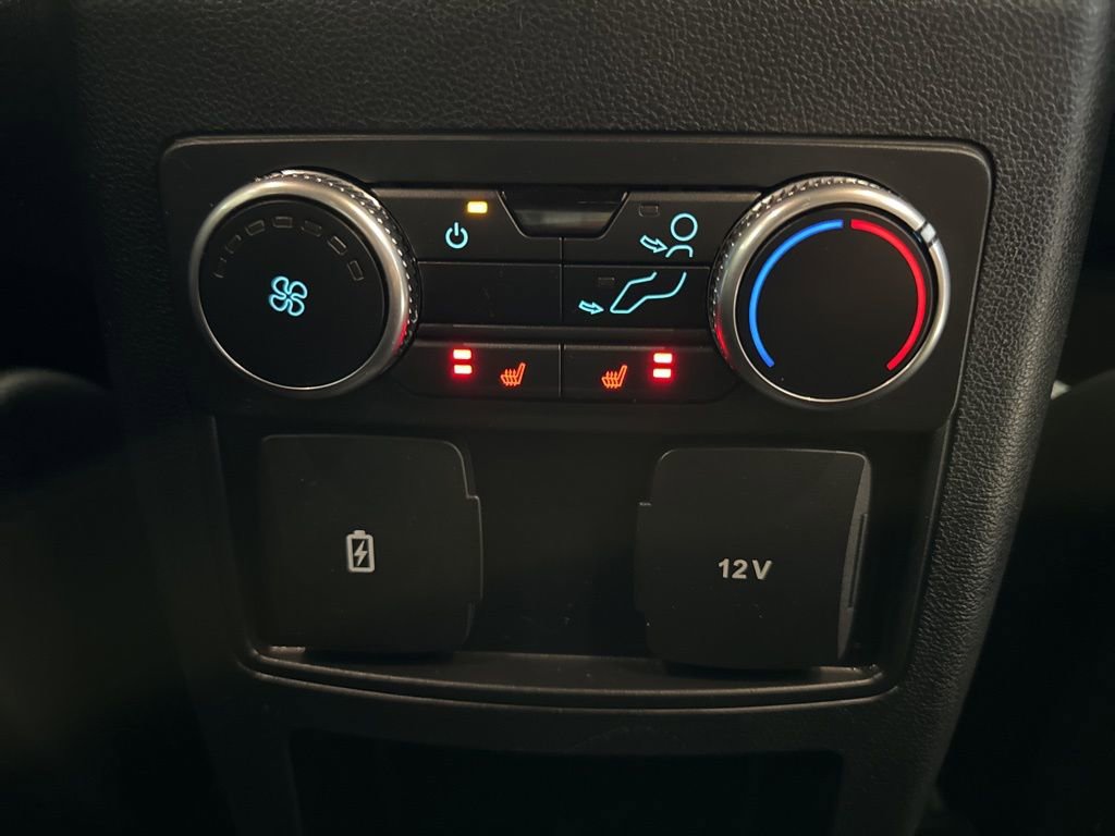 Used 2020 Ford Explorer XLT w/ Comfort Package image 38
