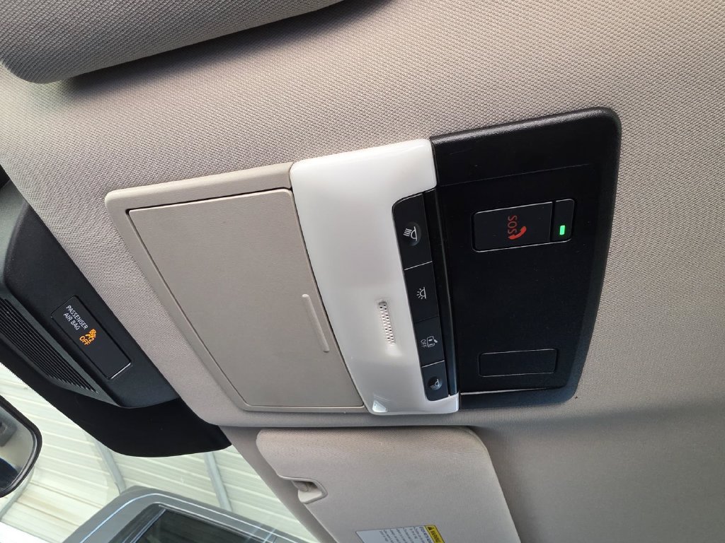 Used 2024 Nissan Pathfinder SV FWD image 25