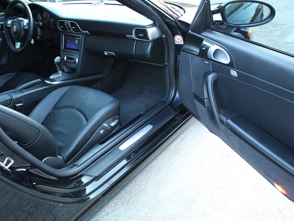 Used 2008 Porsche 911 Carrera 4S image 17