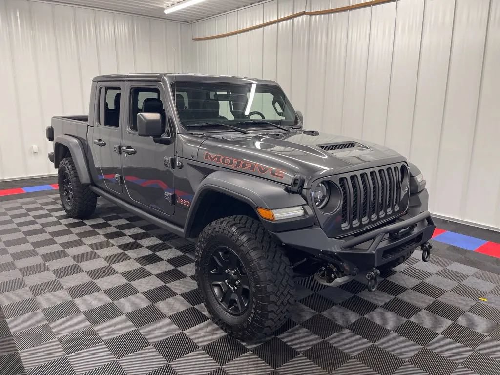 Used 2023 Jeep Gladiator Mojave w/ LED Lighting Group AWD/4WD image 3