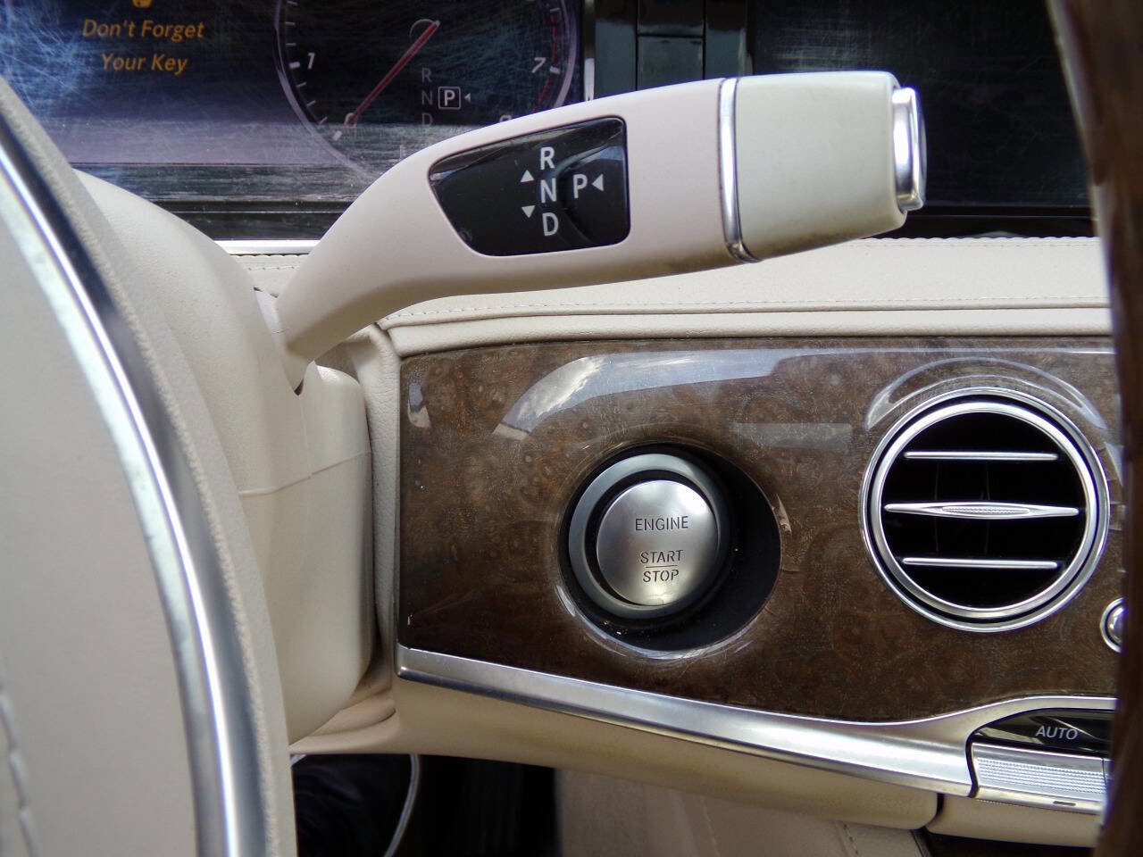 Used 2015 Mercedes-Benz S 550 4MATIC Sedan image 50