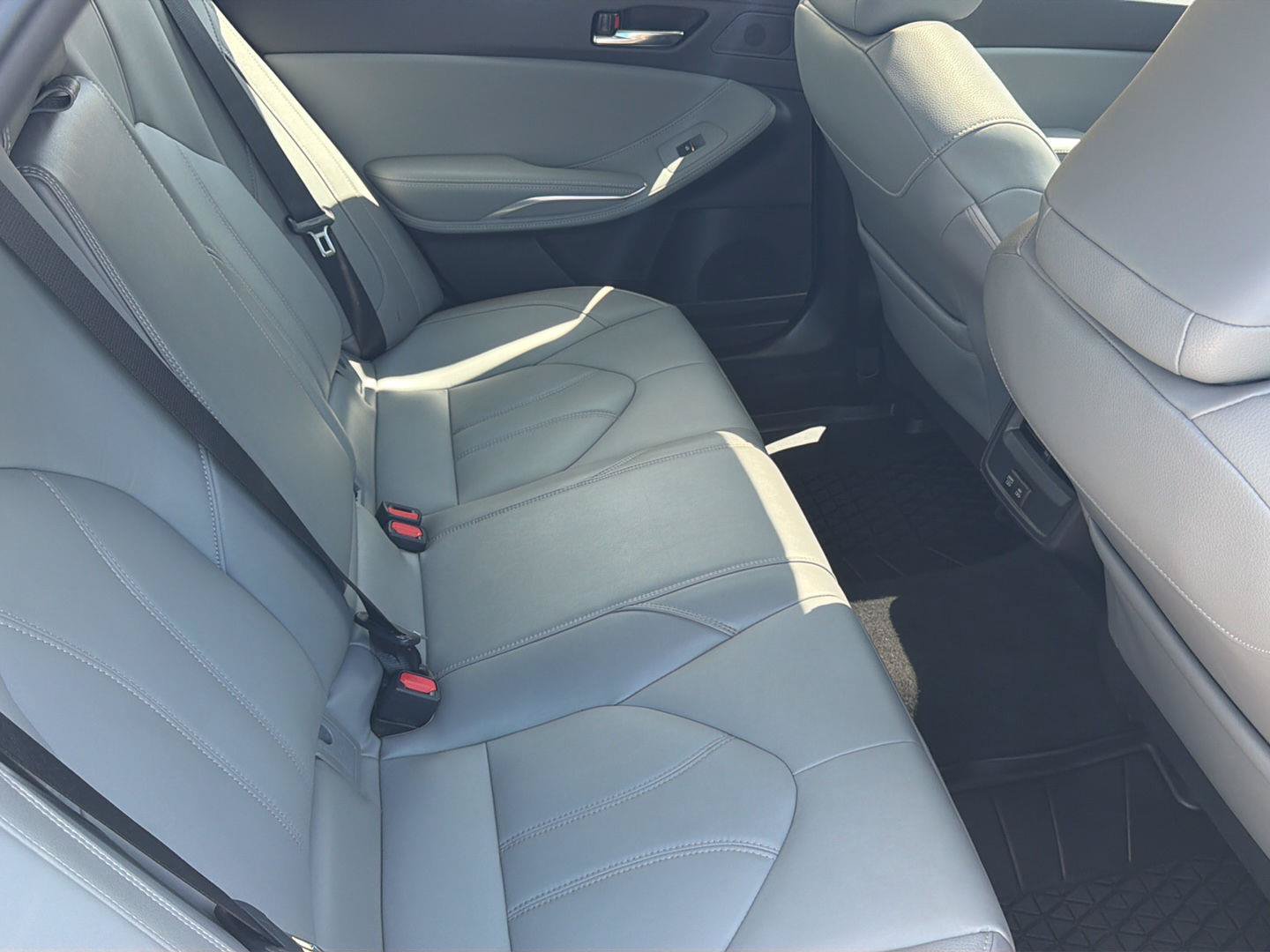Used 2022 Toyota Avalon XLE w/ Moonroof Package FWD image 33