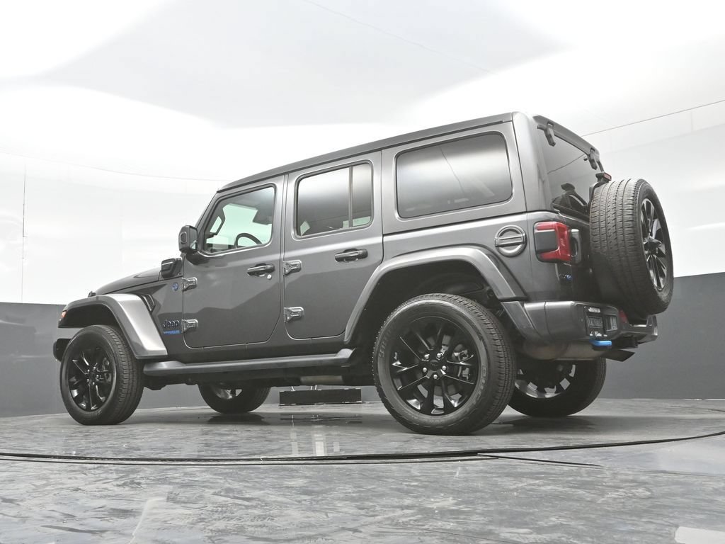 Used 2021 Jeep Wrangler Unlimited Sahara AWD/4WD image 29