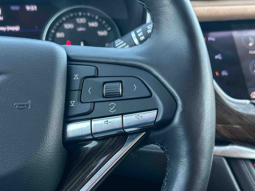Used 2020 Cadillac XT6 Premium Luxury w/ Platinum Package FWD image 29