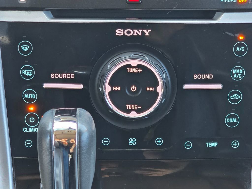 Used 2013 Ford Edge Limited FWD image 16