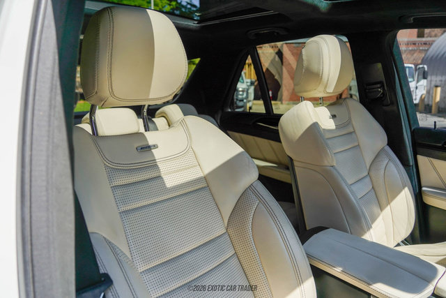 Used 2015 Mercedes-Benz ML 63 AMG 4MATIC image 45