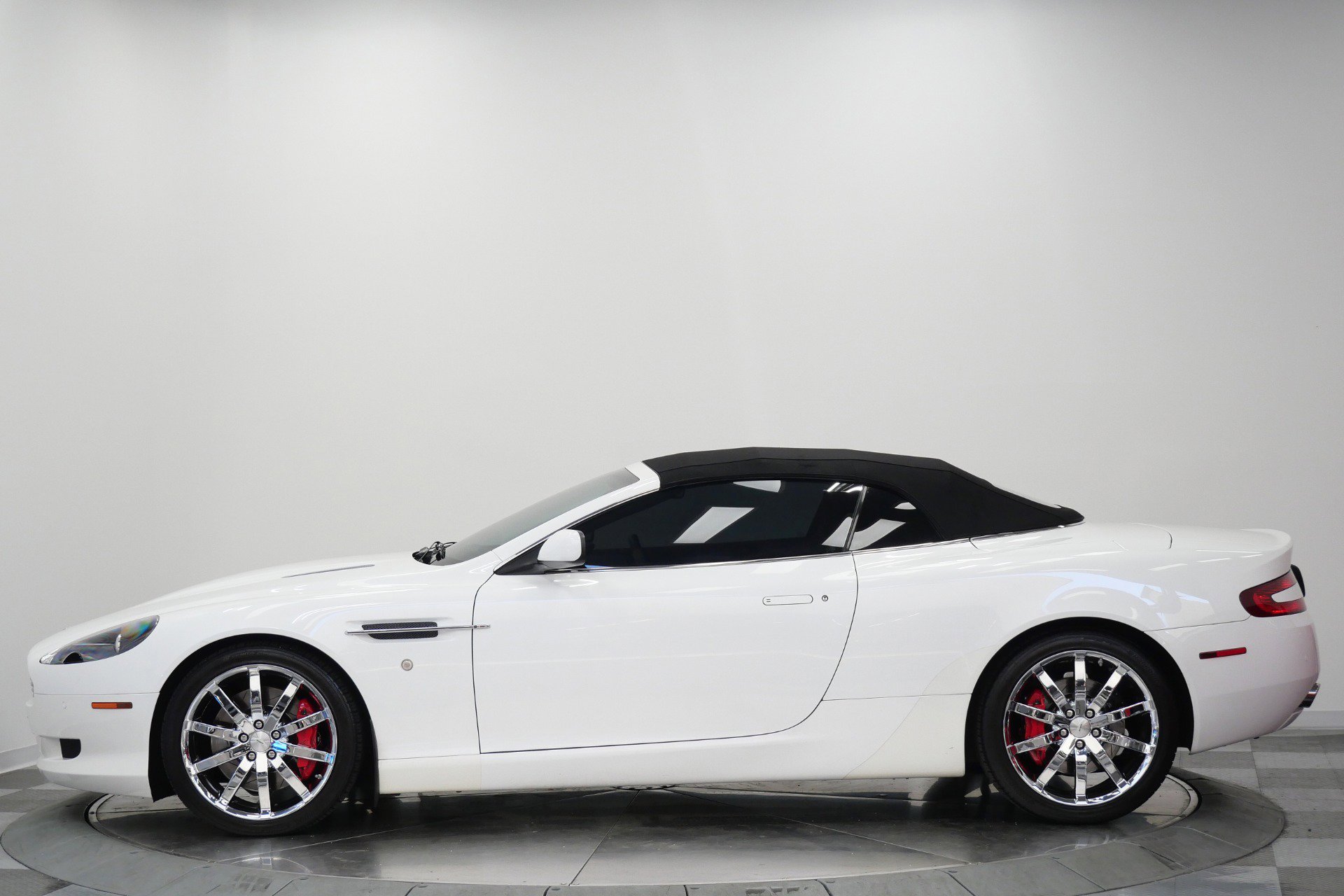 Used 2008 Aston Martin DB9 Volante RWD image 6