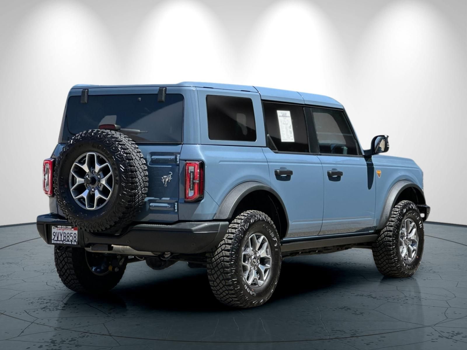 Used 2025 Ford Bronco Badlands AWD/4WD image 4