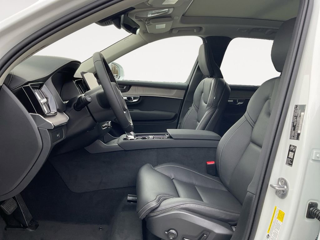 New 2026 Volvo XC90 B6 Ultra w/ Protection Package Premier image 9