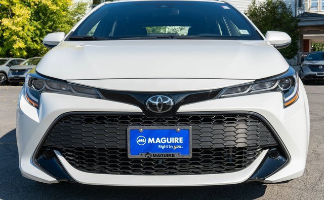 Used 2022 Toyota Corolla SE w/ SE Preferred Package image 3