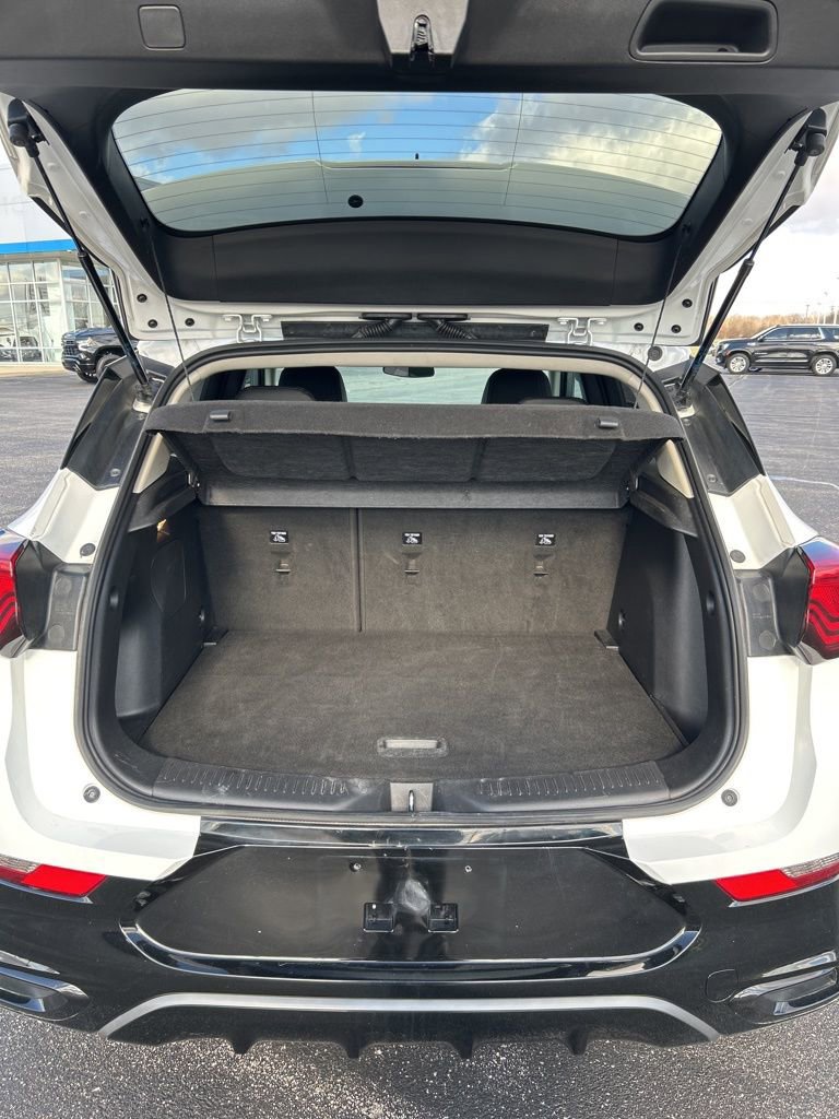Used 2024 Buick Encore GX Sport Touring FWD image 13