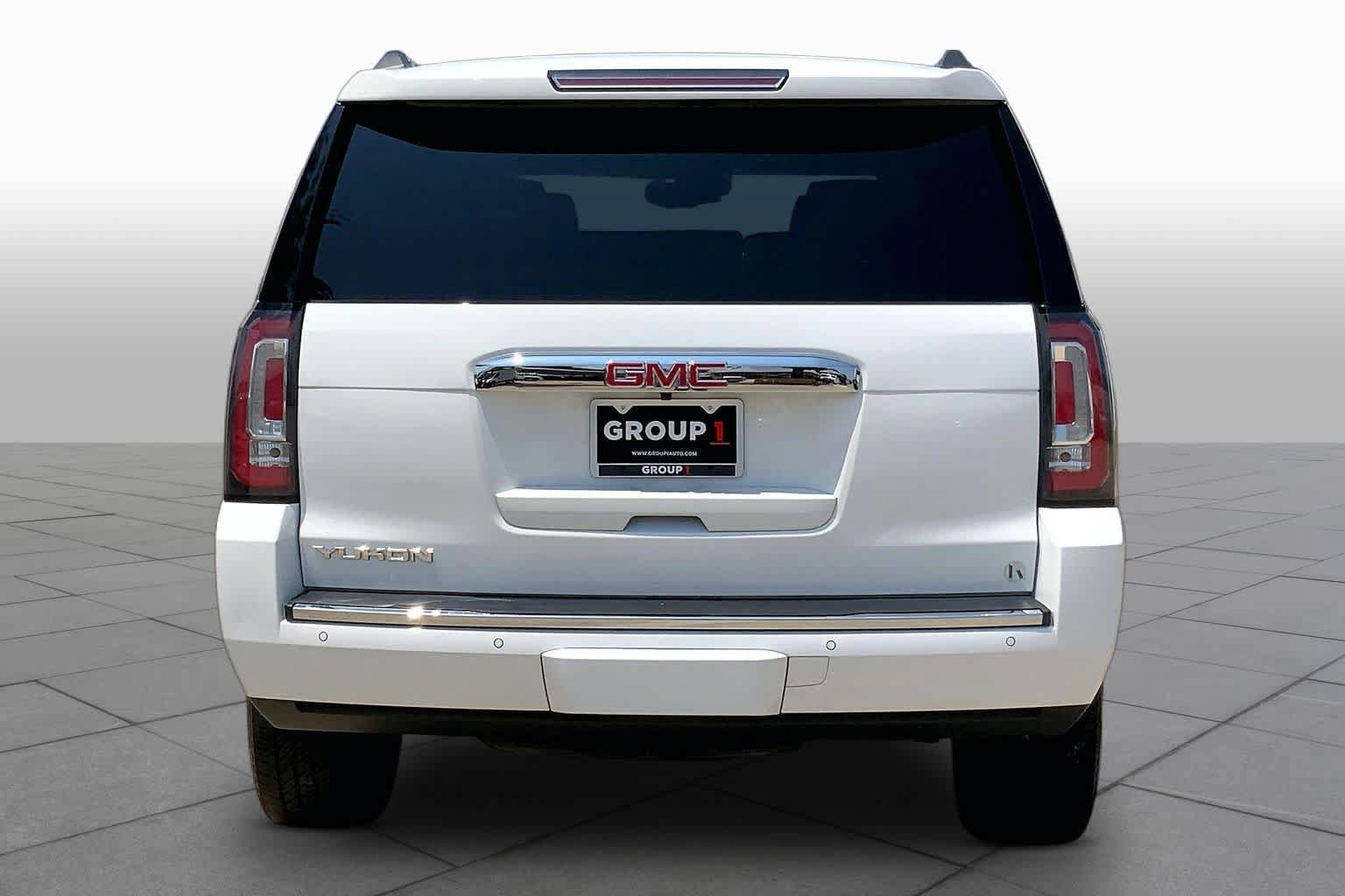 Used 2016 GMC Yukon Denali w/ Open Road Package AWD/4WD image 5