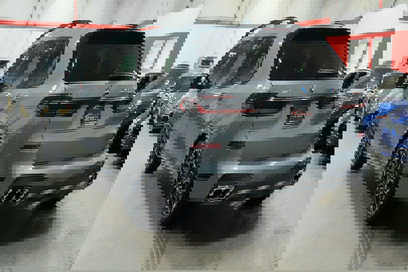 Used 2023 BMW X7 M60i image 4