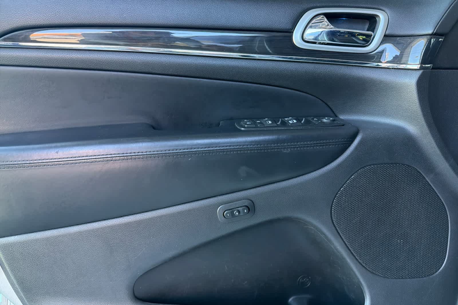 Used 2016 Jeep Grand Cherokee High Altitude AWD/4WD image 14