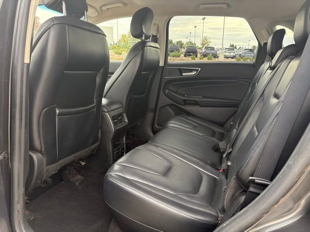 Used 2019 Ford Edge Titanium image 27