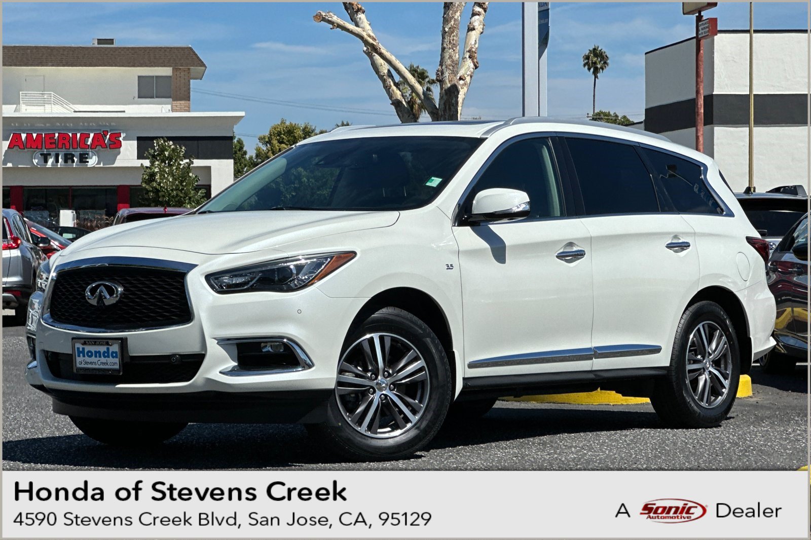 Used 2019 INFINITI QX60 Luxe w/ Essential Package
