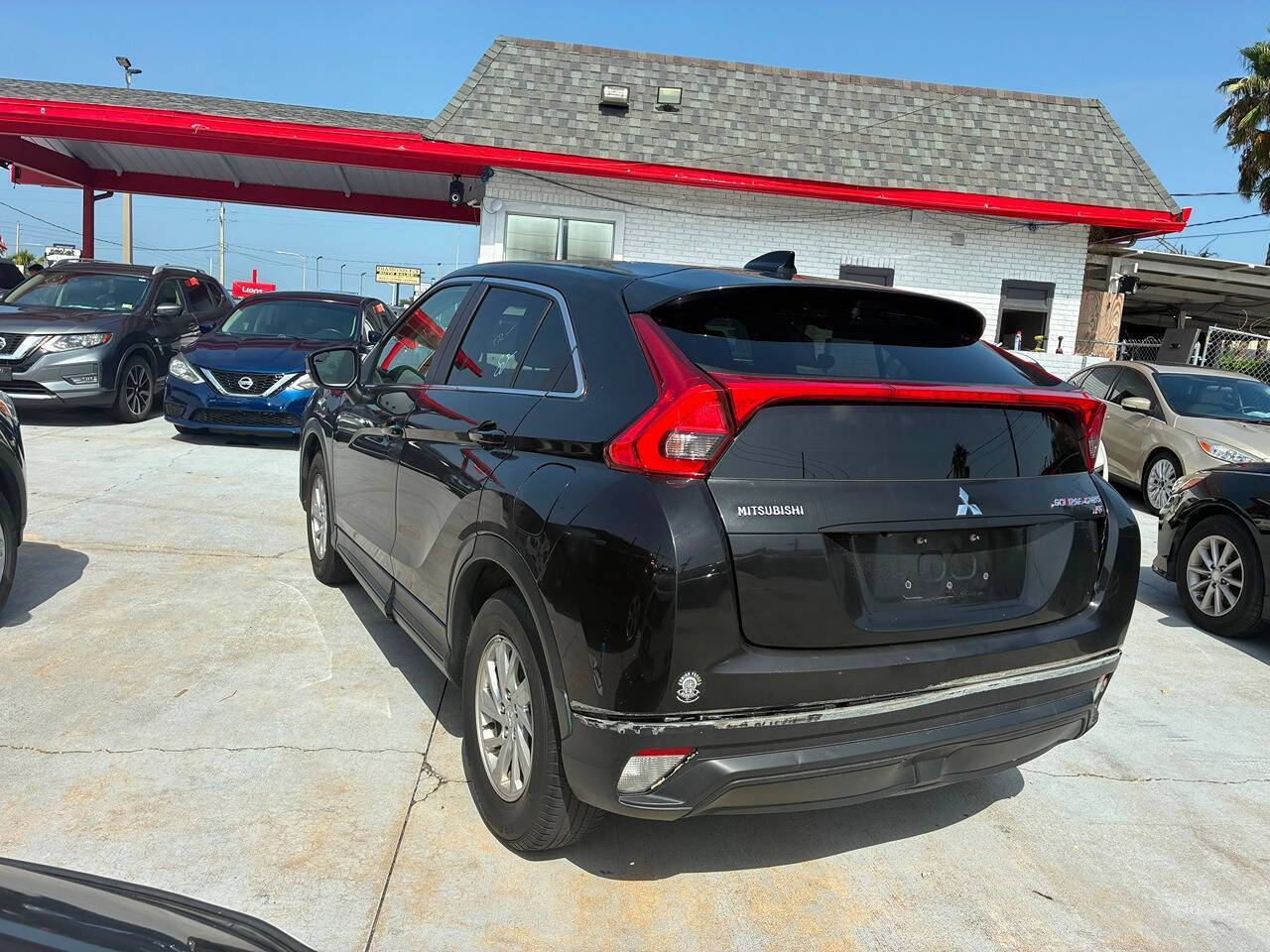 Used 2019 Mitsubishi Eclipse Cross ES FWD image 4