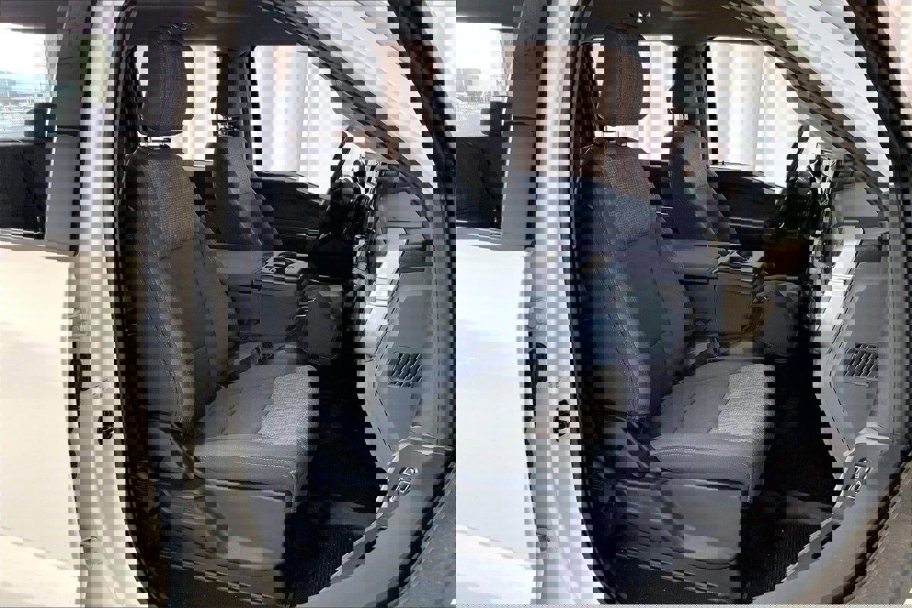 Used 2023 Ford F250 XLT w/ FX4 Off-Road Package image 14