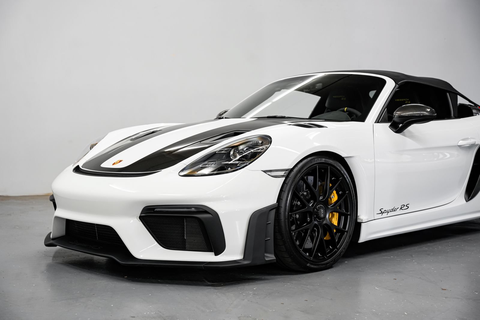 Used 2024 Porsche 718 Boxster Spyder RS RWD image 30
