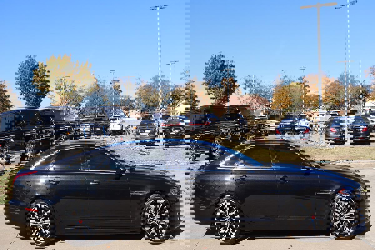 Used 2019 Jaguar XJ L Portfolio image 6