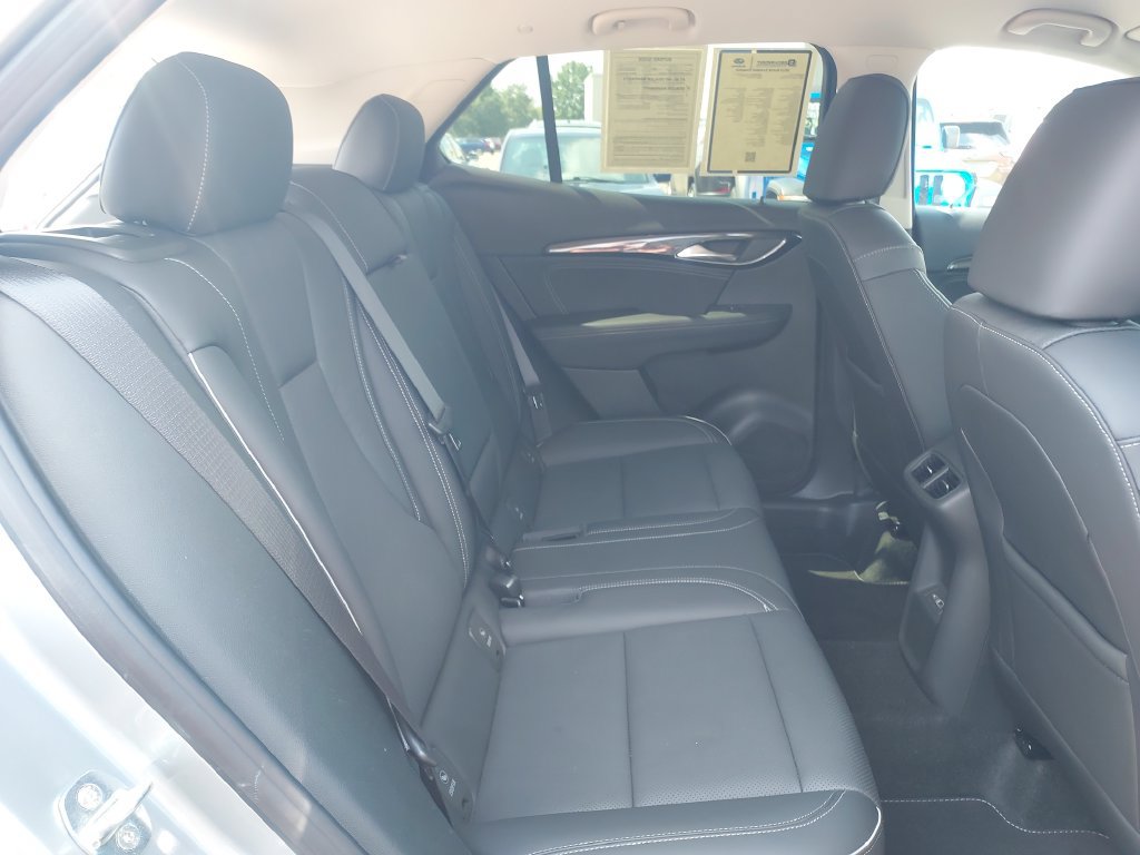 Used 2023 Buick Envision Essence FWD image 30