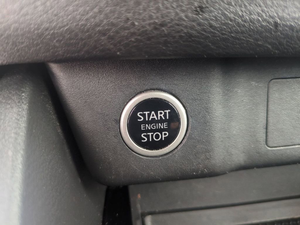 Used 2023 Nissan Rogue S FWD image 22