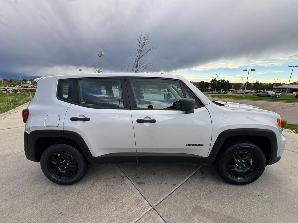 Used 2021 Jeep Renegade Sport AWD/4WD image 8