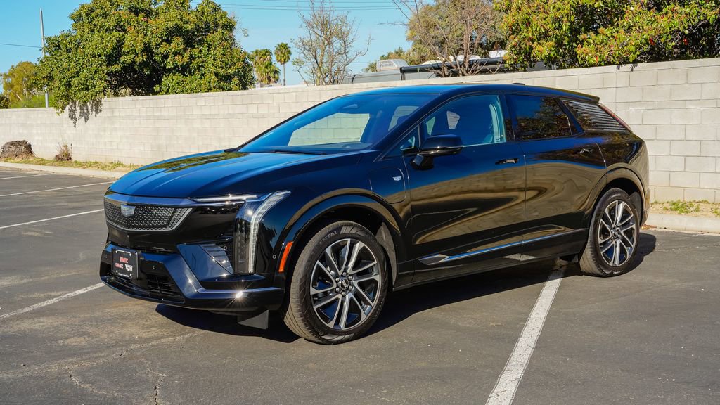 New 2026 Cadillac Optiq Sport 1 image 3