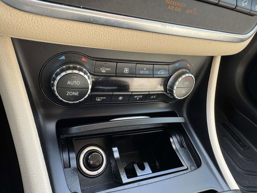 Used 2015 Mercedes-Benz GLA 250 4MATIC image 27
