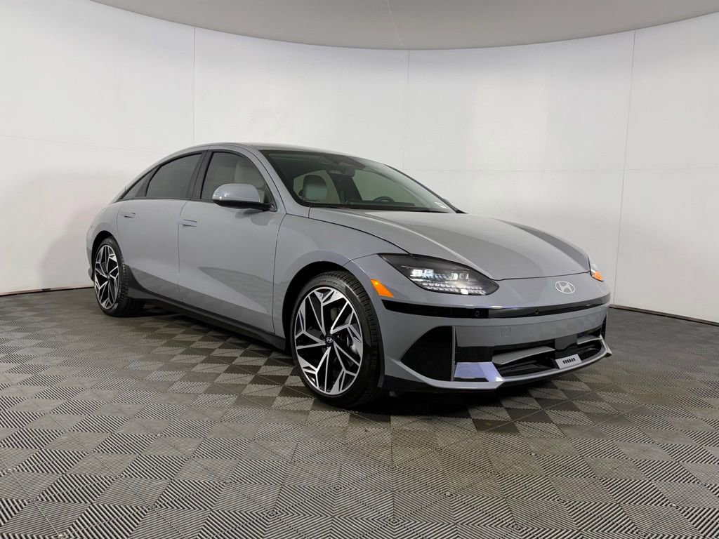 Used 2025 Hyundai Ioniq 6 SEL image 11