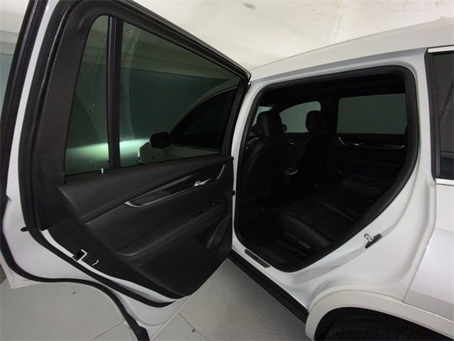 Used 2021 Cadillac XT6 Premium Luxury image 23