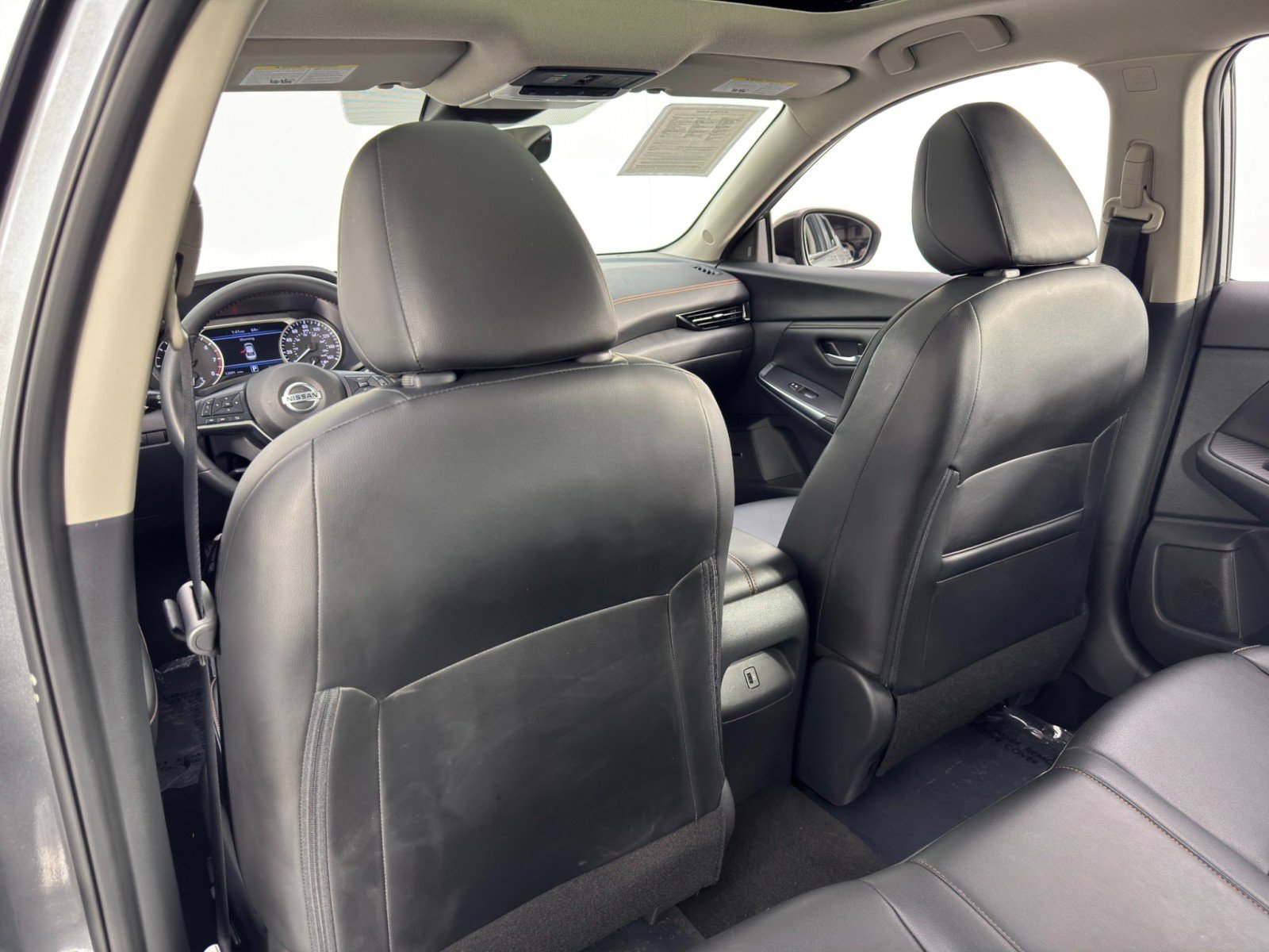 Used 2023 Nissan Sentra SR w/ SR Premium Package image 31