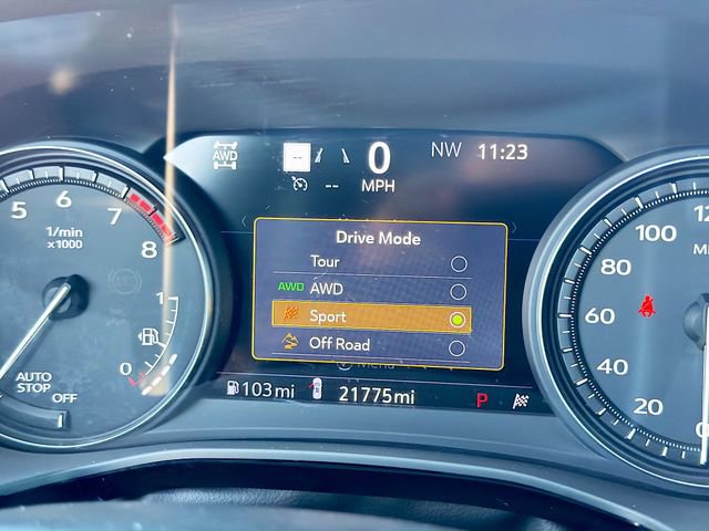 Used 2024 Cadillac XT6 Premium Luxury w/ Technology Package image 32