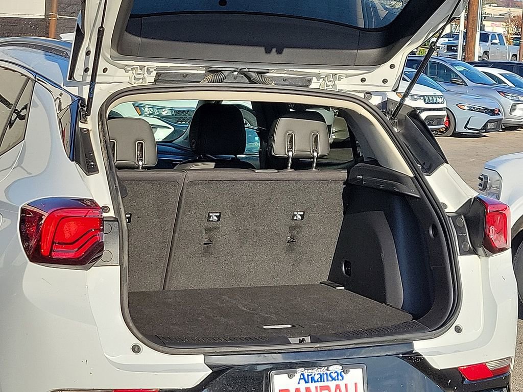 Used 2024 Buick Encore GX Sport Touring image 8