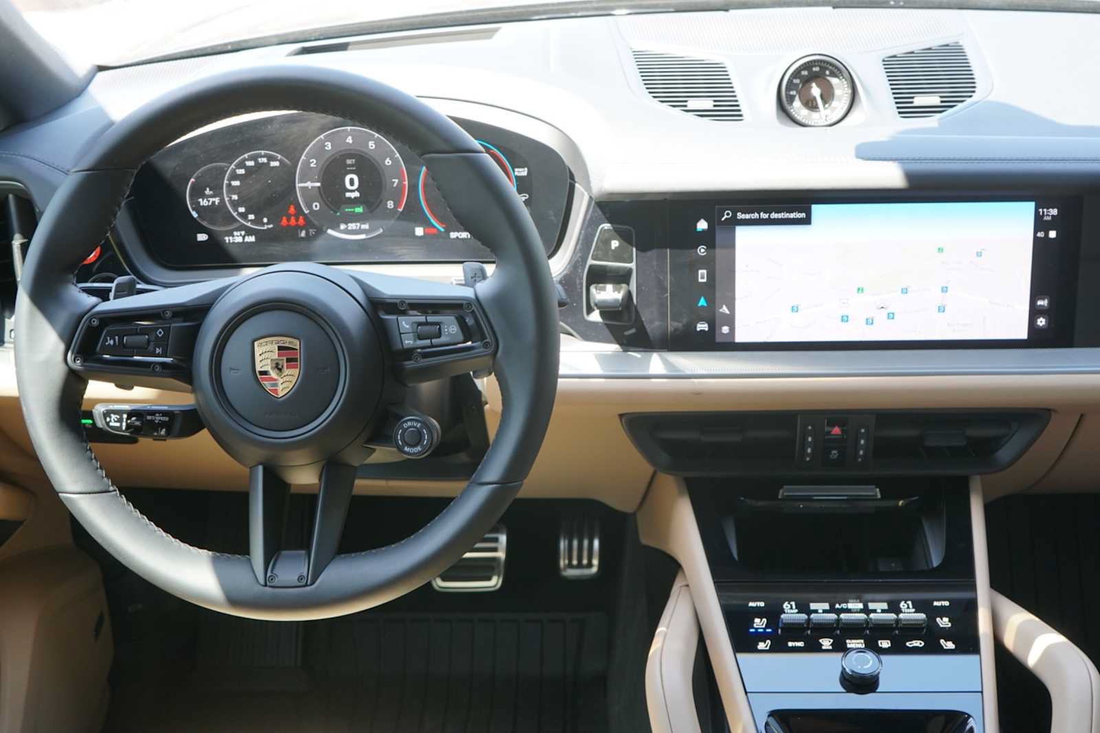 Used 2025 Porsche Cayenne S AWD/4WD image 22