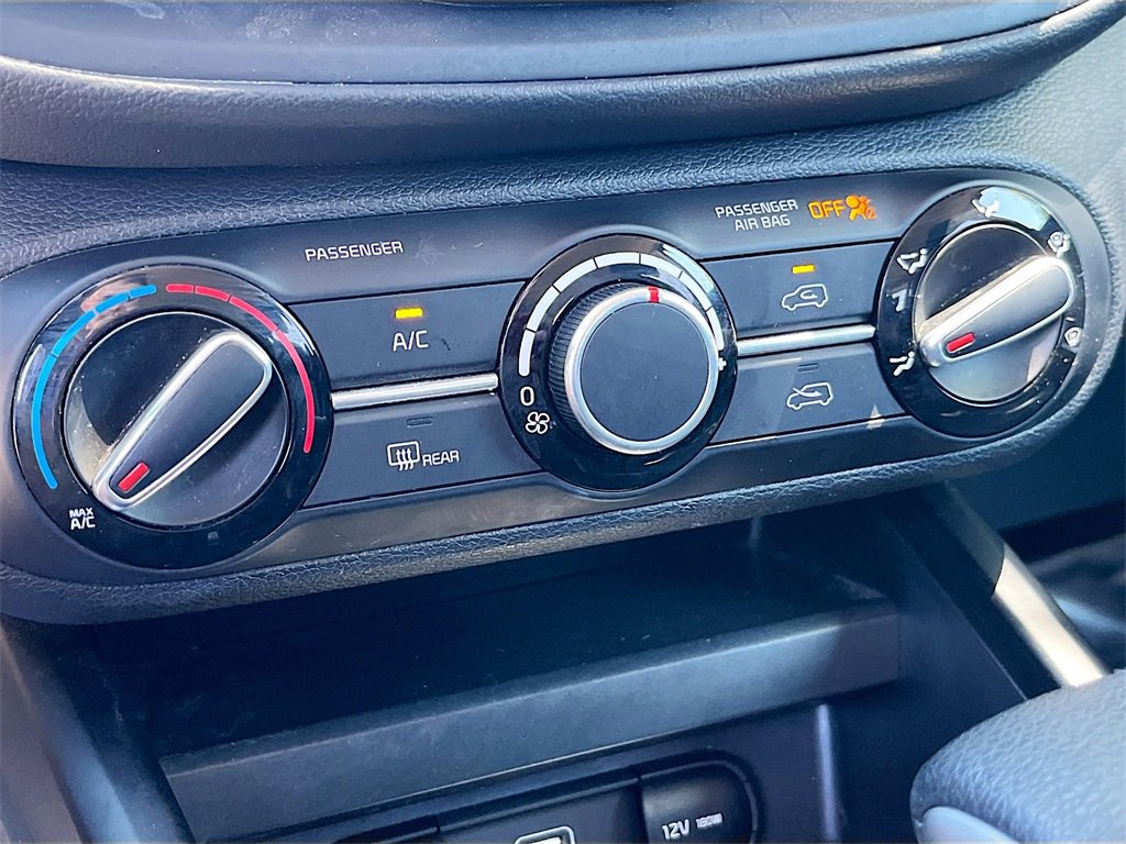 Used 2023 Kia Soul LX w/ LX Technology Package image 15