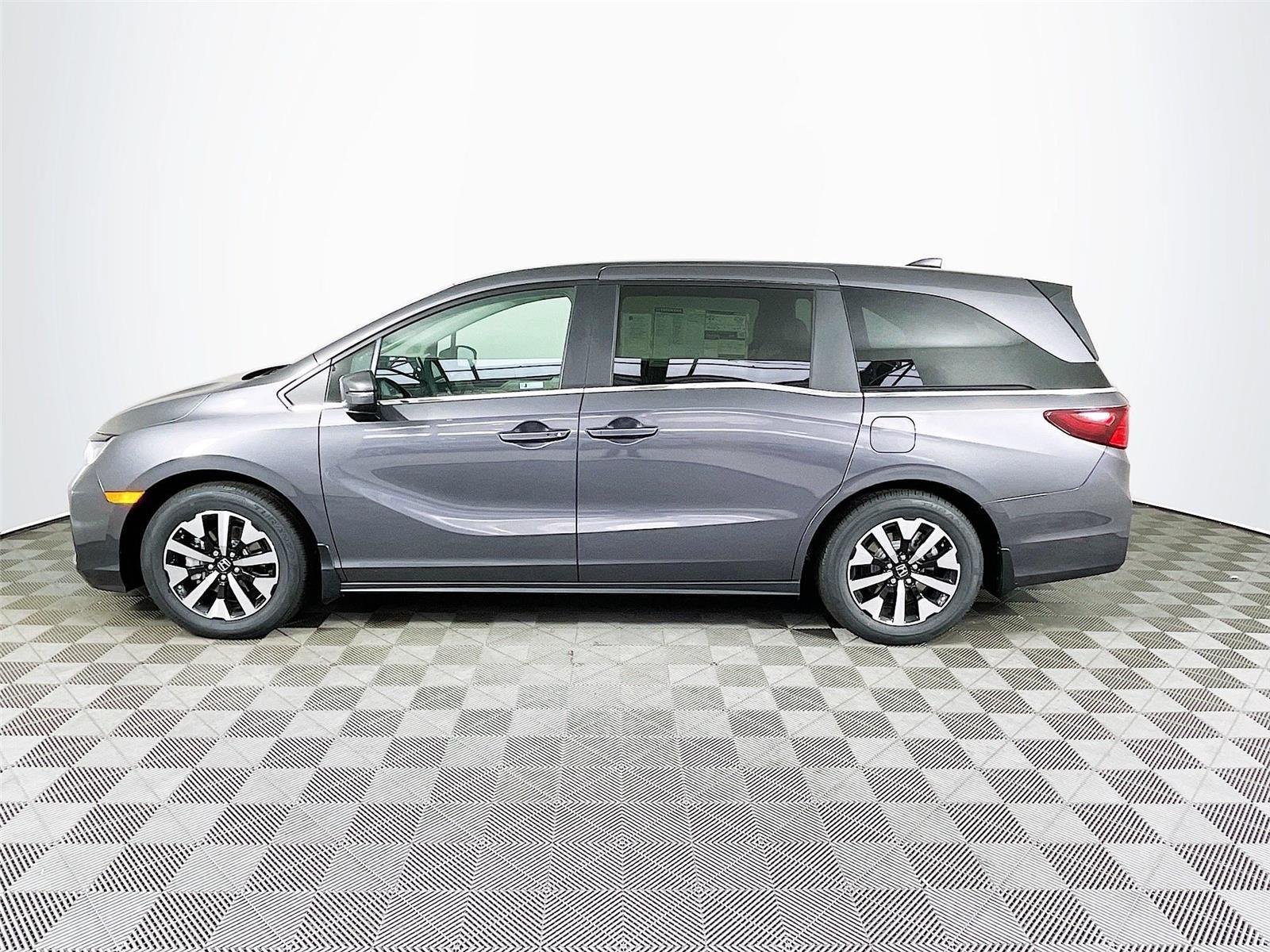 New 2026 Honda Odyssey EX-L image 3