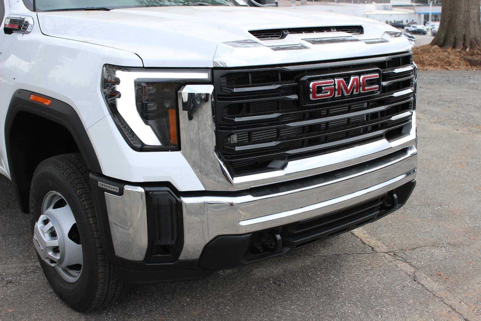 New 2026 GMC Sierra 3500 Pro w/ Convenience Package image 5
