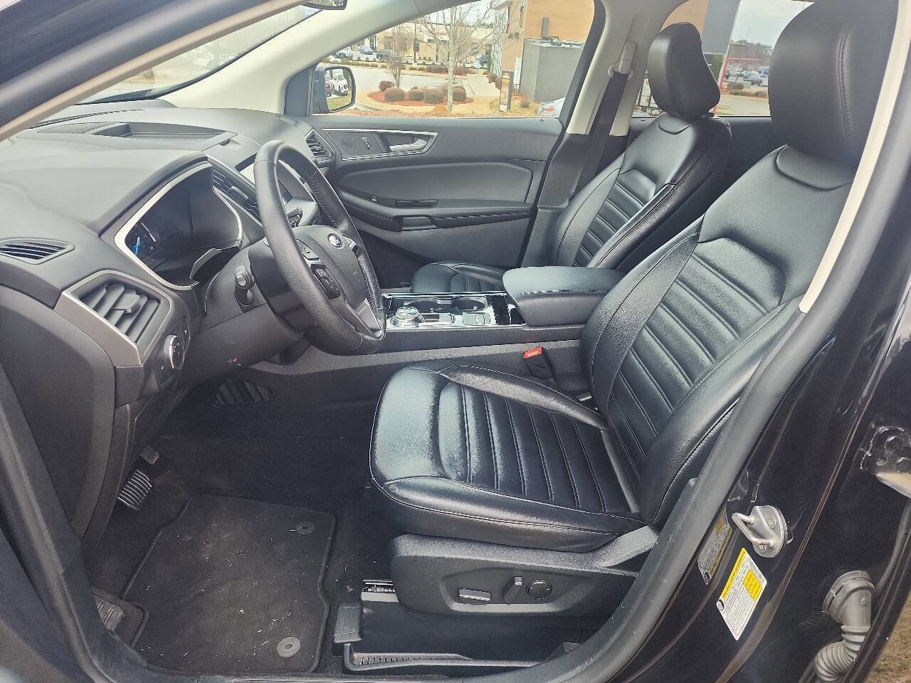 Used 2020 Ford Edge SEL image 23