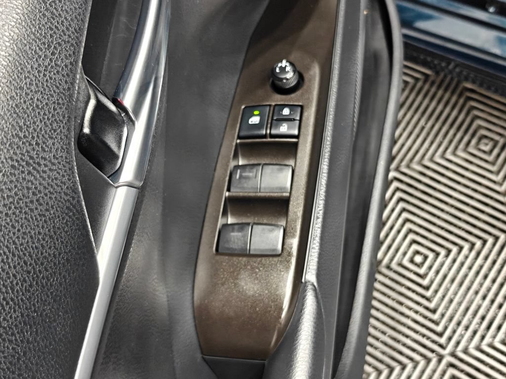 Used 2021 Toyota Camry SE FWD image 41