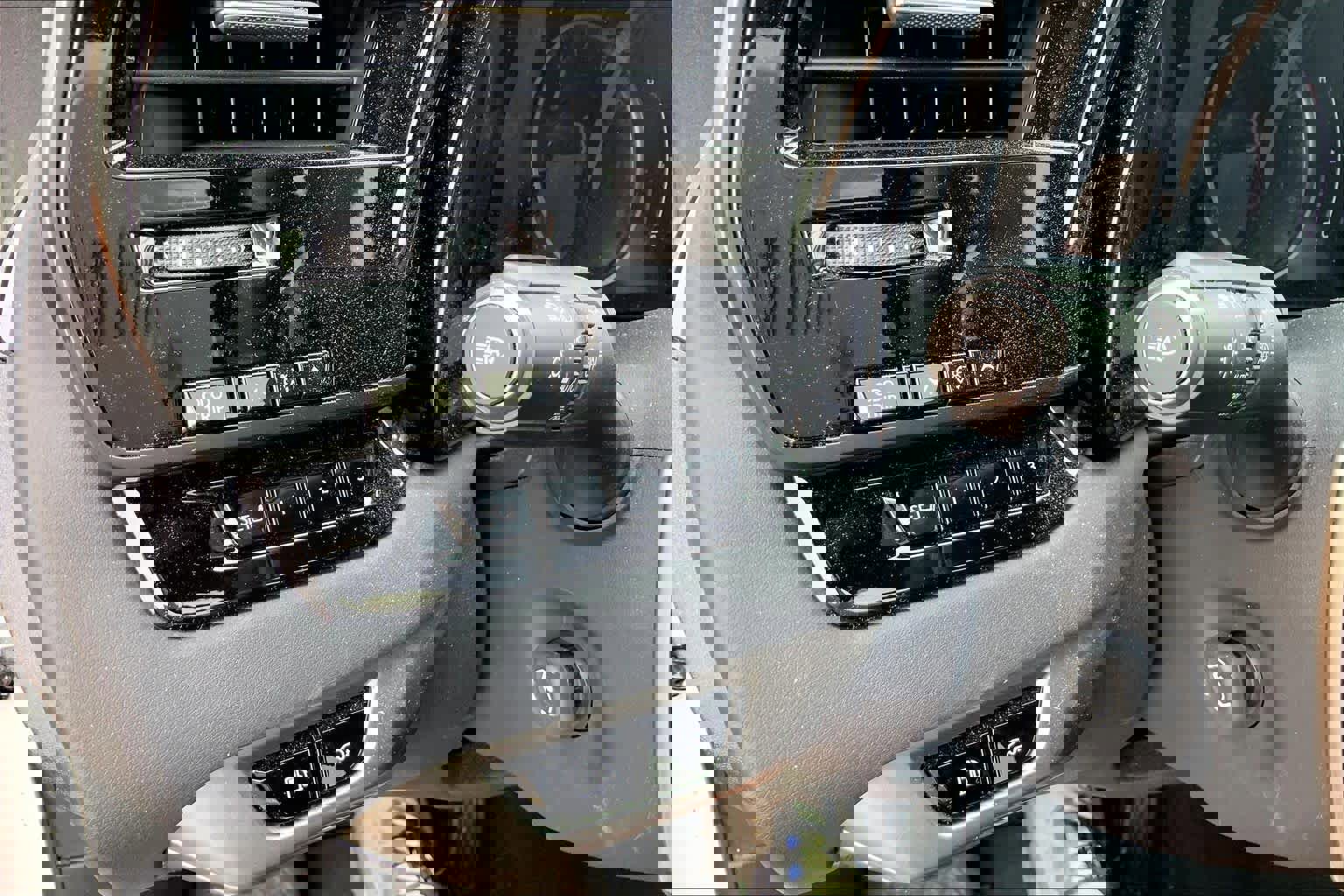 Used 2023 Lexus RX 350 Premium w/ Accessory Package image 36