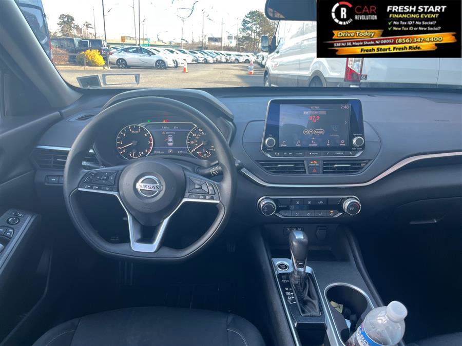 Used 2022 Nissan Altima 2.5 SV image 21