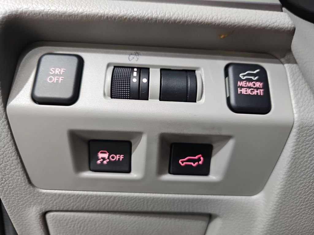 Used 2016 Subaru Forester 2.5i Touring w/ Eyesight & Navigation System AWD/4WD image 29