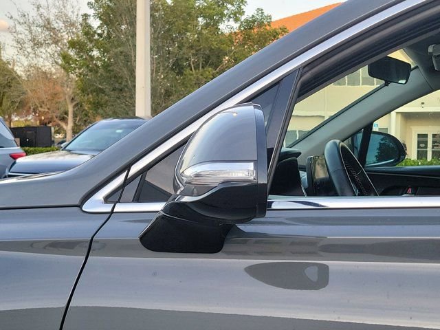 Used 2023 Hyundai Santa Fe SEL image 9