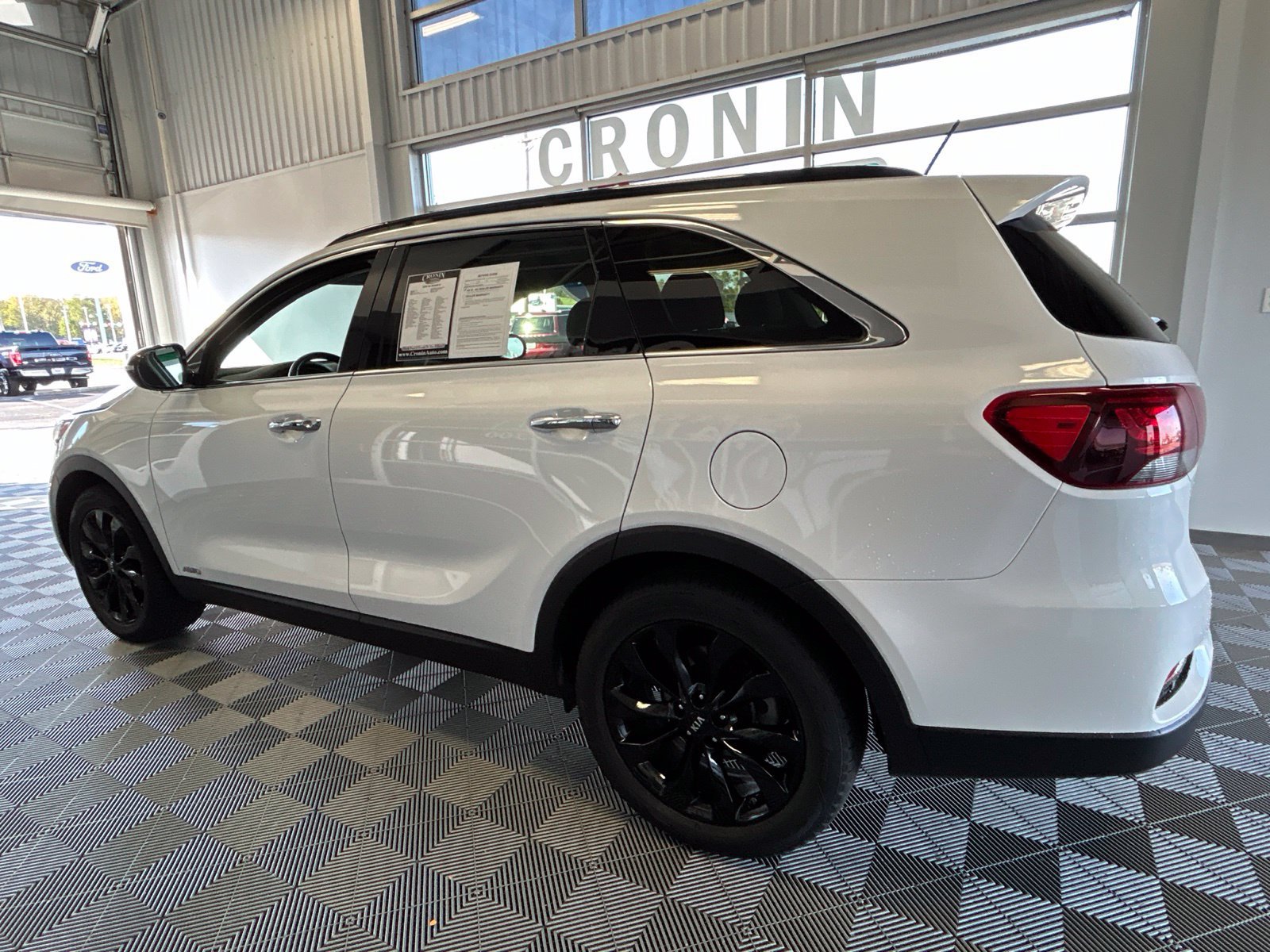 Used 2020 Kia Sorento S AWD/4WD image 4
