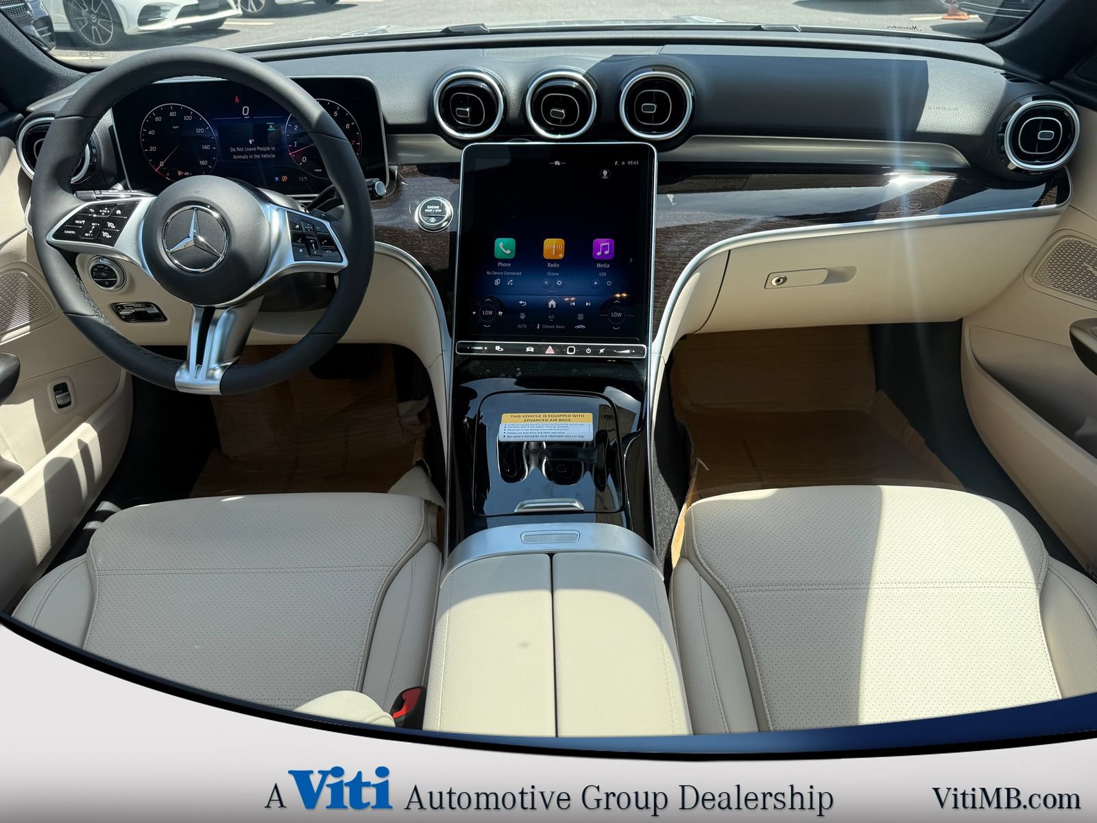 Used 2026 Mercedes-Benz C 300 4MATIC Sedan image 2